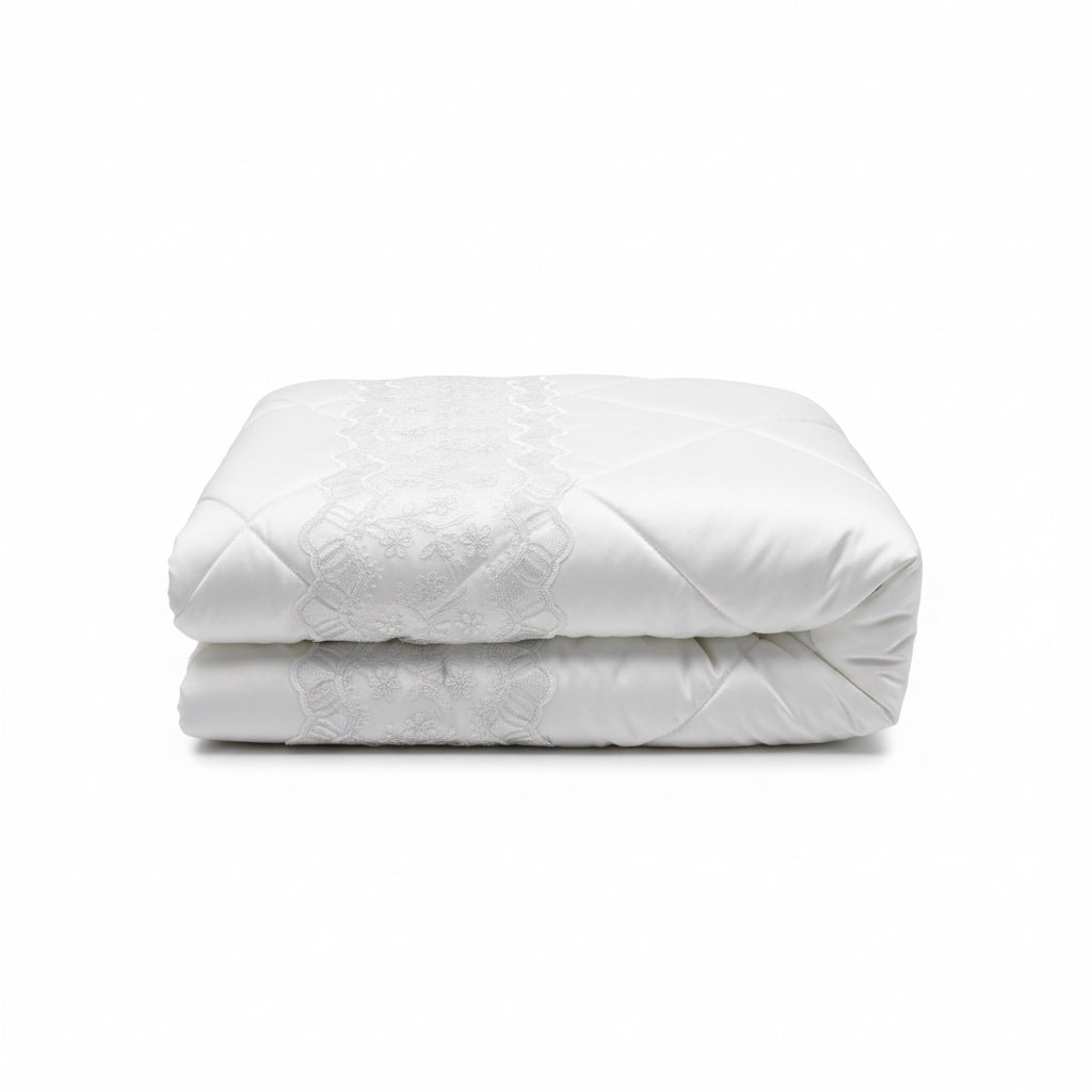 Trapunta matrimoniale coconuda colore bianco raso con pizzo